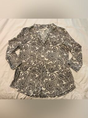 Charter Club Black & White Paisley Blouse With V-Neck Design Size Petite Medium